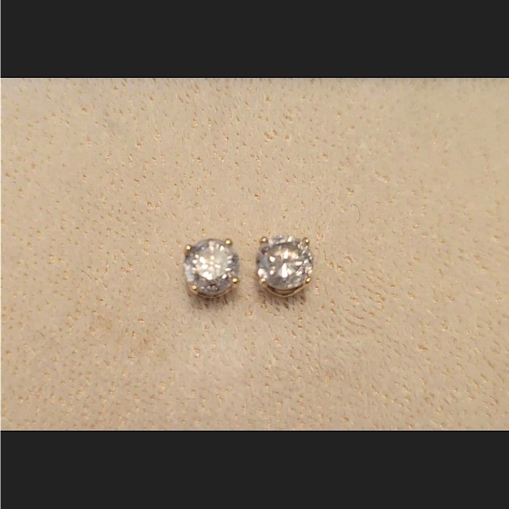 1ct solitaire diamond earrings